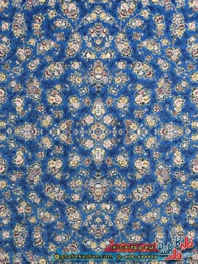 فرش کلاسیک 700 شانه طرح افشان سیمین رنگ آبی کاشان زمینه