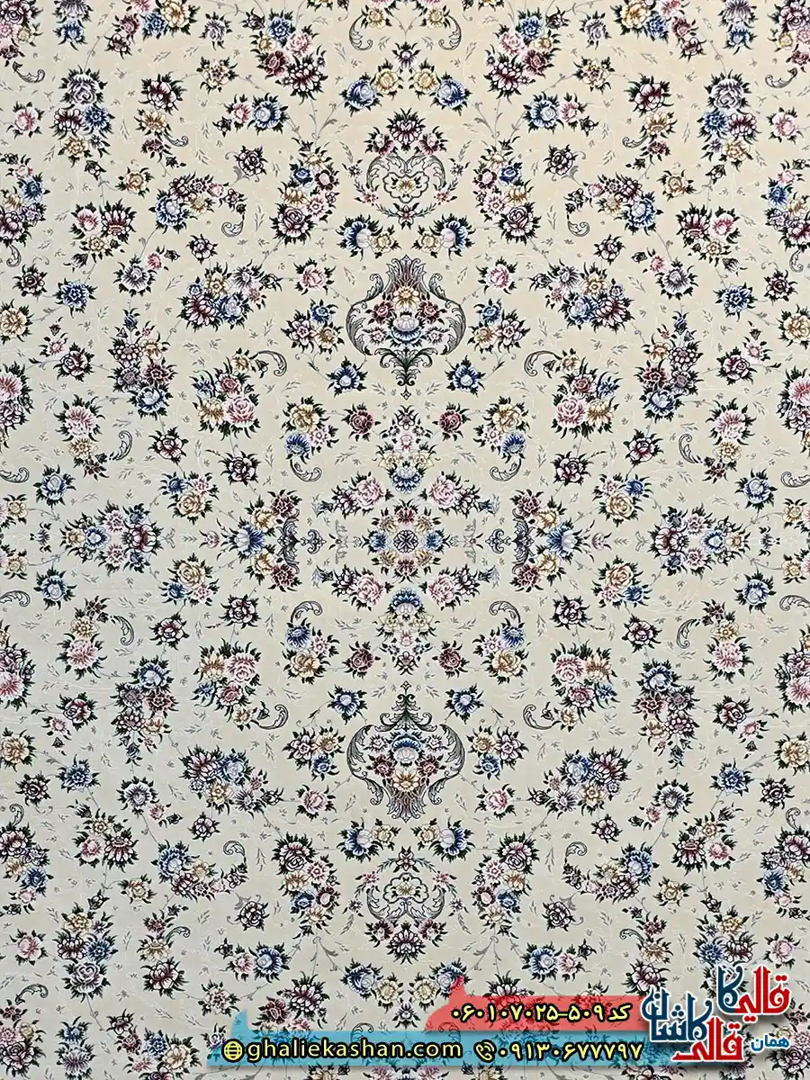 فرش کلاسیک 700 شانه طرح افشان سیمین رنگ کرم گلبهی کاشان زمینه
