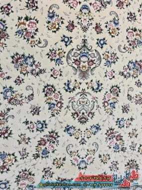 فرش کلاسیک 700 شانه طرح افشان سیمین رنگ کرم گلبهی کاشان نزدیک