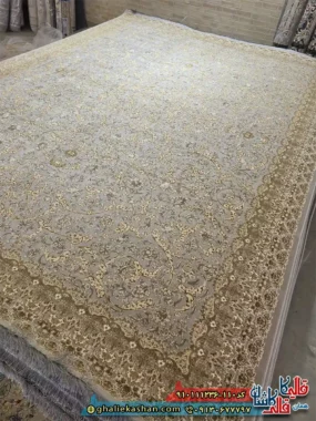 فرش طلاکوب 1200 شانه طرح افشان لوتوس رنگ بژ نسکافه ای گل برجسته کاشان