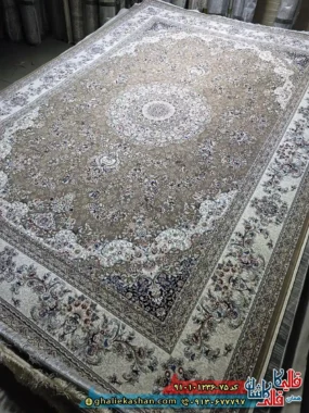 فرش کلاسیک 1200 شانه طرح دیبا رنگ قهوه ای کاراملی کاشان