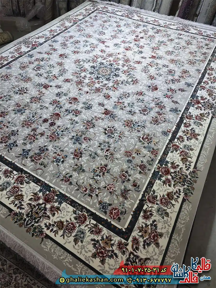 فرش کلاسیک 700 شانه طرح افشان آرمیتا رنگ طوسی نقره ای کاشان اصلی