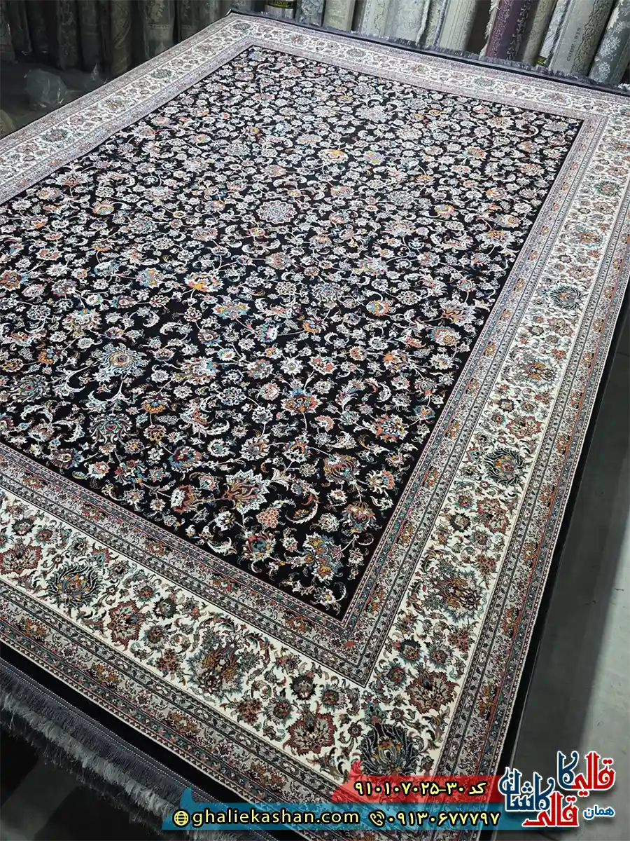 فرش کلاسیک 700 شانه طرح افشان گلریز رنگ سرمه ای مشکی کاشان اصلی فرش کلاسیک 700 شانه طرح افشان گلریز رنگ سرمه ای مشکی کاشان اصلی
