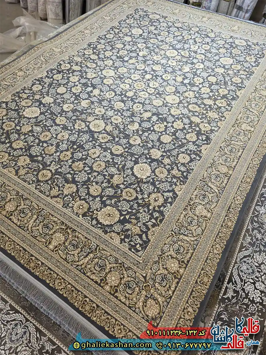 فرش طلاکوب 1200 شانه طرح افشان دلوین رنگ مشکی زغالی گل برجسته کاشان اصلی فرش طلاکوب 1200 شانه طرح افشان دلوین رنگ مشکی زغالی گل برجسته کاشان اصلی