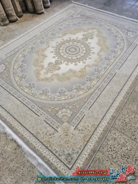 فرش طلاکوب 1200 شانه طرح کارن رنگ طوسی فیلی گل برجسته کاشان
