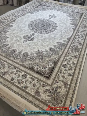 فرش کلاسیک 1200 شانه طرح اصفهان رنگ کرم کاشان اصلی