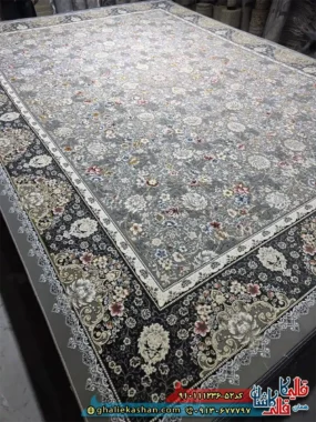 فرش ‌‌کلاسیک ‌‌1200 ‌‌شانه ‌‌طرح ‌‌افشان ‌‌پرنیان ‌‌رنگ ‌‌طوسی ‌‌گل ‌‌برجسته ‌‌کاشان