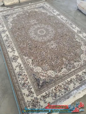 فرش کلاسیک 1200 شانه طرح دیبا رنگ قهوه ای کاراملی 2 کاشان