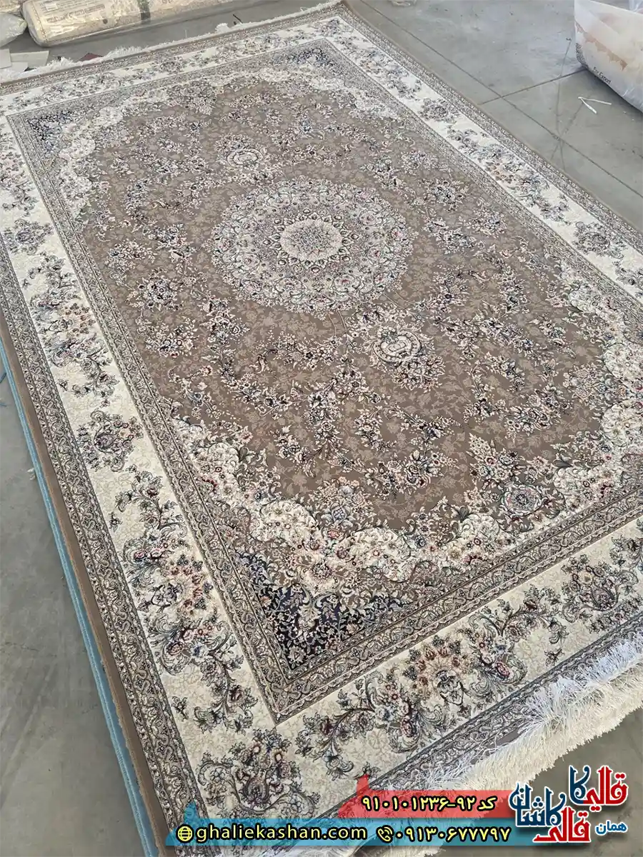 فرش کلاسیک 1200 شانه طرح دیبا رنگ قهوه ای کاراملی 2 کاشان اصلی فرش کلاسیک 1200 شانه طرح دیبا رنگ قهوه ای کاراملی 2 کاشان اصلی