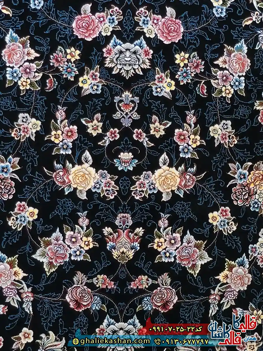 فرش کلاسیک 700 شانه طرح افشان گیلدا رنگ سرمه ای کاشان زمینه