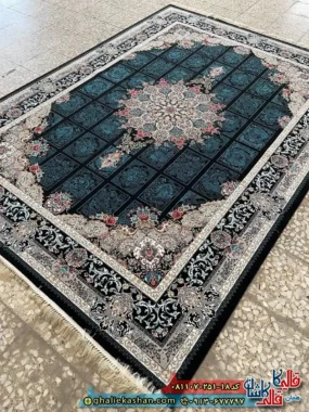 فرش کلاسیک 700 شانه خشتی طرح رومیسا رنگ سرمه ای مشکی کاشان