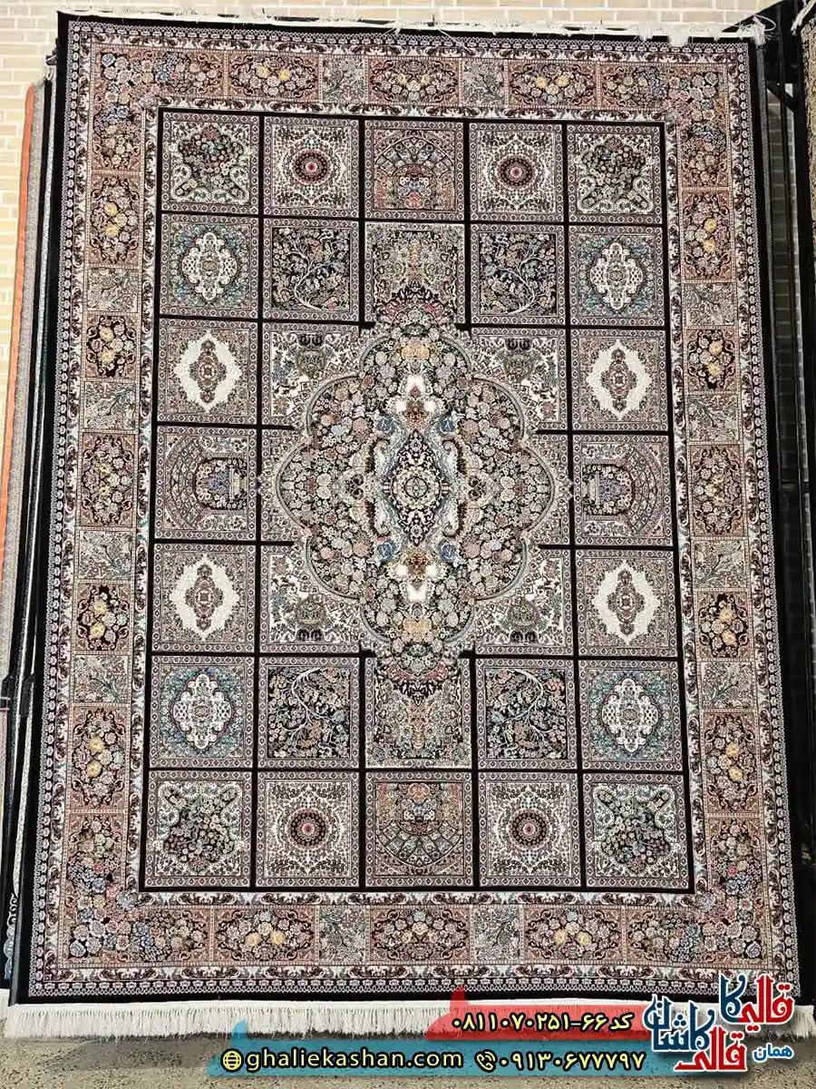 فرش کلاسیک 700 شانه خشتی طرح کژال رنگ سرمه ای مشکی کاشان اصلی