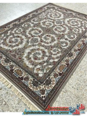 فرش کلاسیک 700 شانه طرح افشان رز رنگ طوسی فیلی کاشان