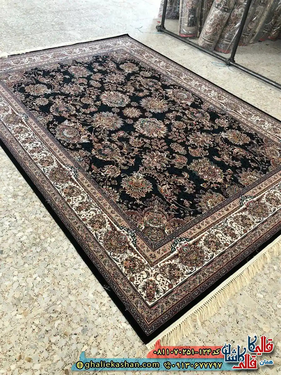فرش کلاسیک 700 شانه طرح افشان یاشار رنگ سرمه ای مشکی کاشان اصلی فرش کلاسیک 700 شانه طرح افشان یاشار رنگ سرمه ای مشکی کاشان اصلی