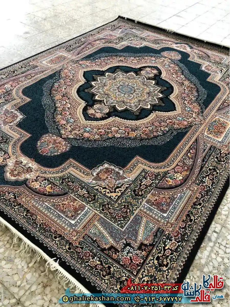 فرش کلاسیک 700 شانه طرح باغ معلق رنگ سرمه ای کاشان اصلی