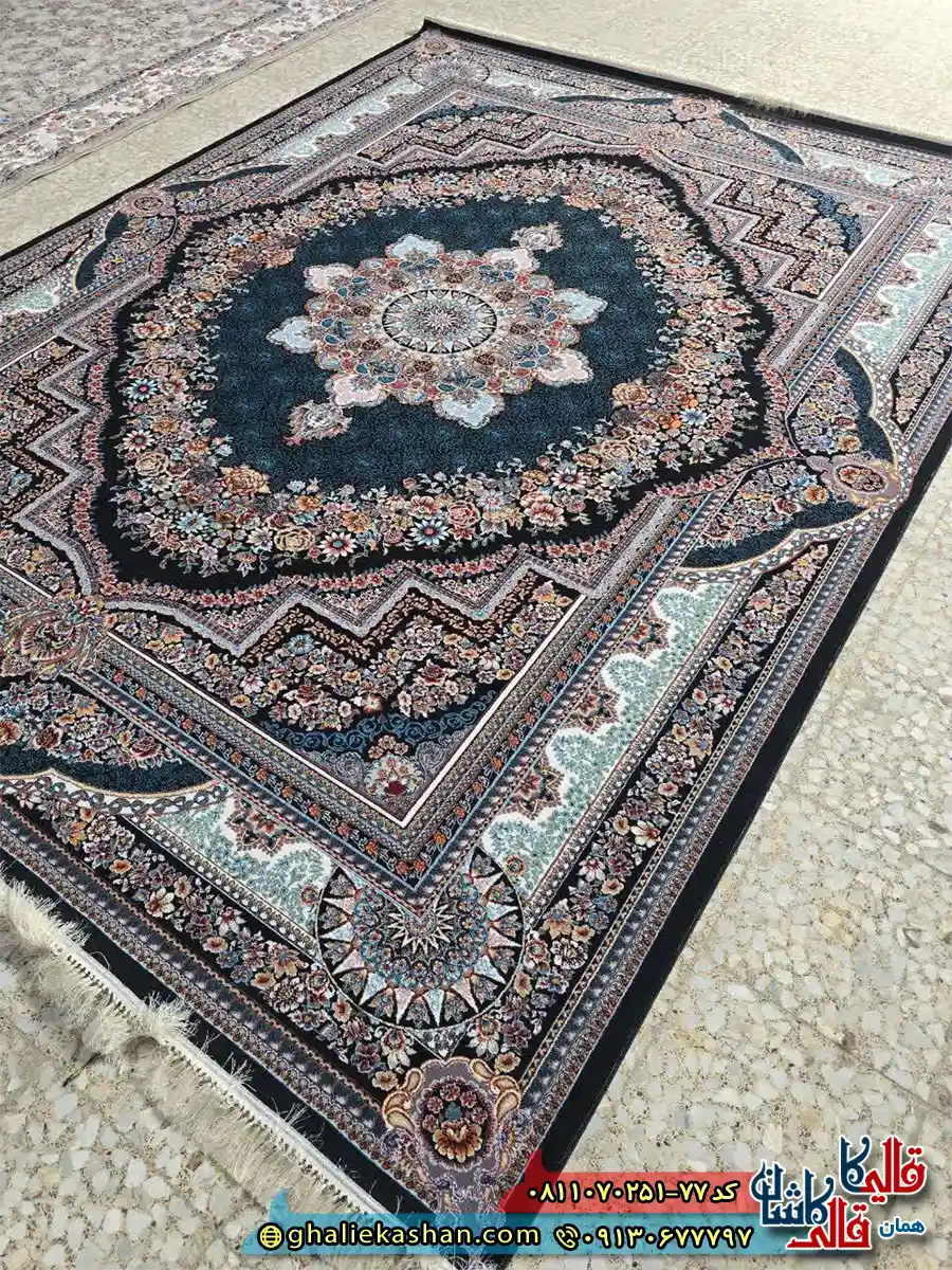 فرش کلاسیک 700 شانه طرح بهشت رنگ سرمه ای مشکی کاشان اصلی