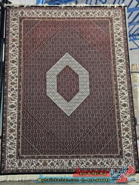 فرش کلاسیک 700 شانه طرح بیجار رنگ سرمه ای مشکی کاشان
