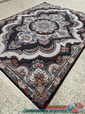 فرش کلاسیک 700 شانه طرح شهیاد رنگ سرمه ای مشکی کاشان