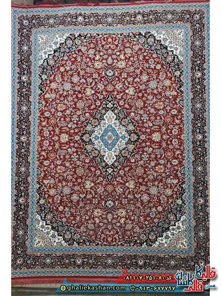 فرش کلاسیک 700 شانه طرح قطبی کاشان رنگ قرمز لاکی کاشان اصلی