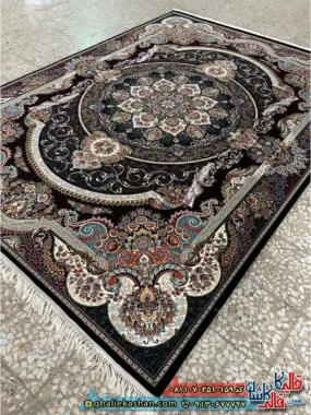 فرش کلاسیک 700 شانه طرح مانا رنگ سرمه ای مشکی کاشان