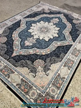 فرش کلاسیک 700 شانه طرح کارینا رنگ سرمه ای مشکی کاشان