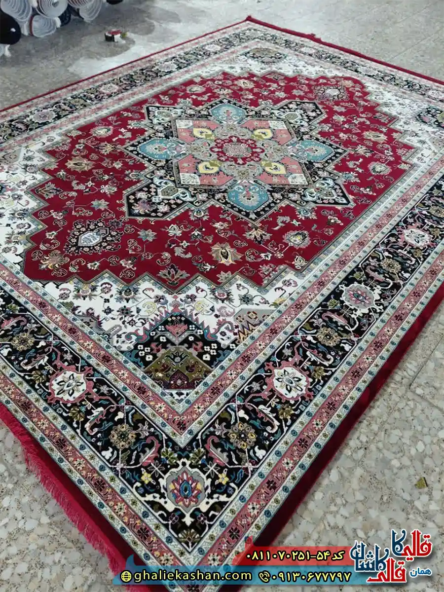 فرش کلاسیک سنتی 700 شانه طرح هریس رنگ قرمز لاکی کاشان اصلی فرش کلاسیک سنتی 700 شانه طرح هریس رنگ قرمز لاکی کاشان اصلی