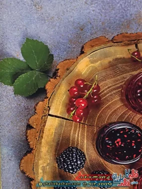 فرش ‌‌آشپزخانه ‌‌700 ‌‌شانه ‌‌طرح ‌‌چای ‌‌و ‌توت ‌‌زمینه ‌طوسی ‌‌کاشان ‌نزدیک